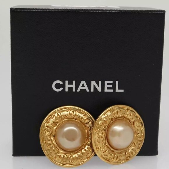 CHANEL Earring metal Gold CC Auth - Picture 1 of 12